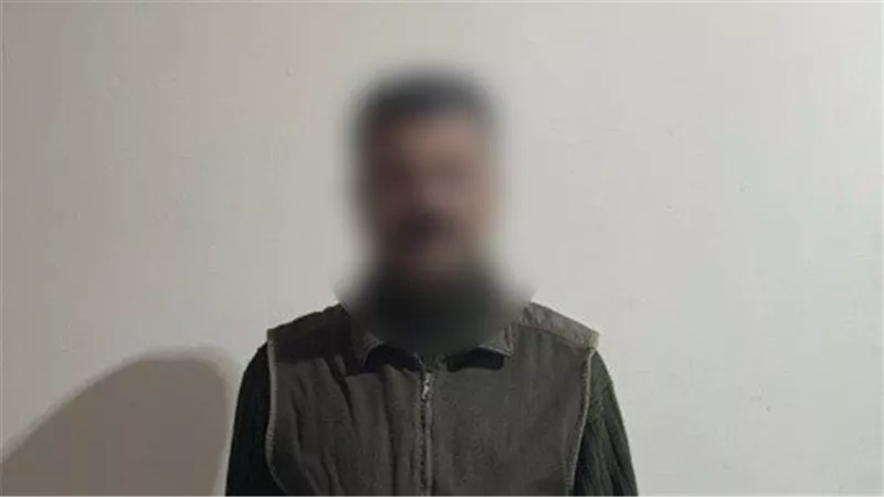ضبط شخص بحوزته كروت دعاية ومبالغ  بجوار لجنة انتخابية بأجا 