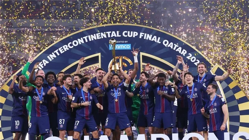 باريس سان جيرمان وفلامنجو.. شاهد تتويح سان جيرمان بطلا لكأس القارات 