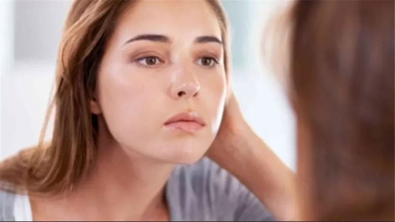 كيف تمنع بعض الأطعمة ظهور حب الشباب وتحافظ على بشرتك؟ 	