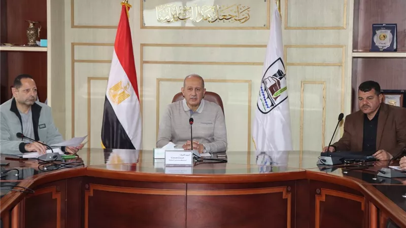 سكرتير عام بنى سويف يستعرض بيان مُفصل بموقف المتغيرات المكانية وموقفها القانون