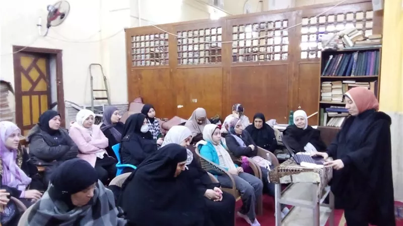 واعظات  الأوقاف القليوبية يواصلن دروسهن الدعوية بمسجد ناصر ببنها 