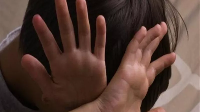 القبض على 4 طلاب بتهمة هتك عرض زميلهم داخل حمام المدرسة بأكتوبر
