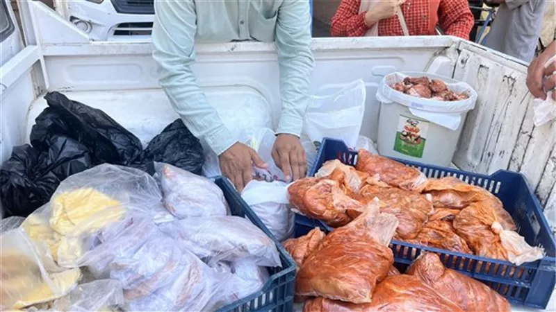 ضبط 410 كيلو أغذية فاسدة ومجهولة المصدر بالغربية في حملات بيطرية 