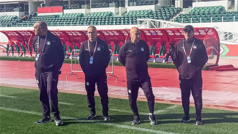 جهاز منتخب مصر بقيادة حسام حسن يتفقد ملعب مباراة زيمبابوي 