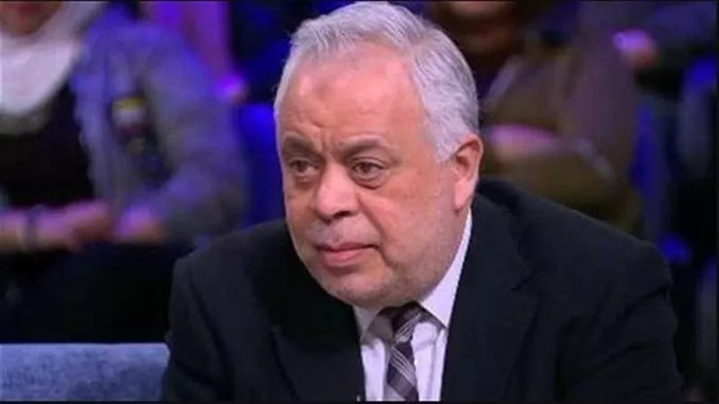 أشرف زكي: زمن المسرح سيعود مرة أخرى.. وهذا على مسئوليتي