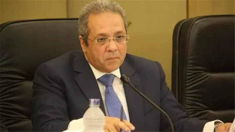 وكيل تشريعية الشيوخ يطالب بخطة طوارئ لتفادي أزمة ماكينات الصراف الآلي فى الأعياد