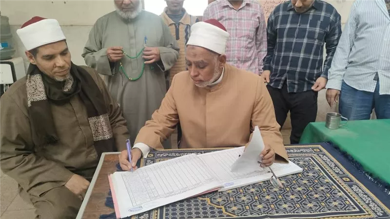 أوقاف أسيوط تجري مرورا مفاجئا على إدارة أوقاف غرب المدينة