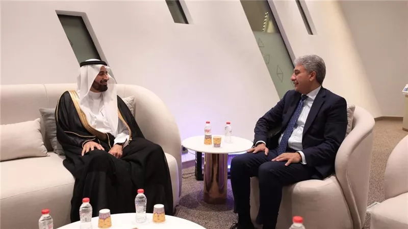 وزير الحج السعودي يزور الأهرامات والمتحف المصري الكبير ويعلق: المعالم مبهرة 