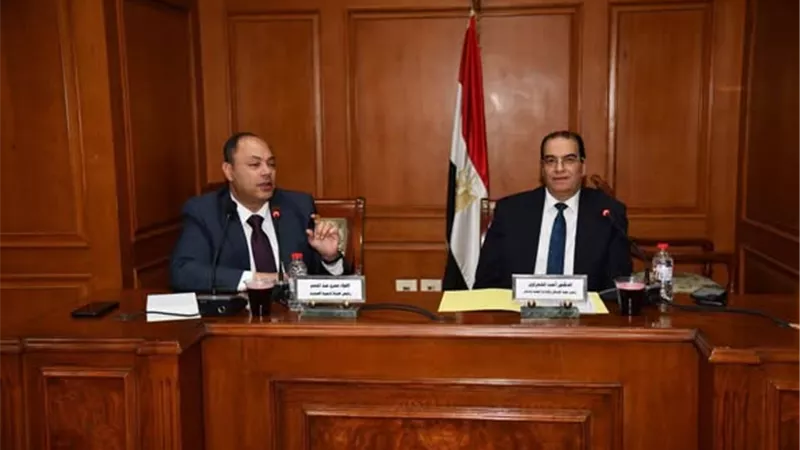 رئيس هيئة تنمية الصعيد يستعرض جهود وخطة عمل الهيئة أمام لجنة الإسكان 
