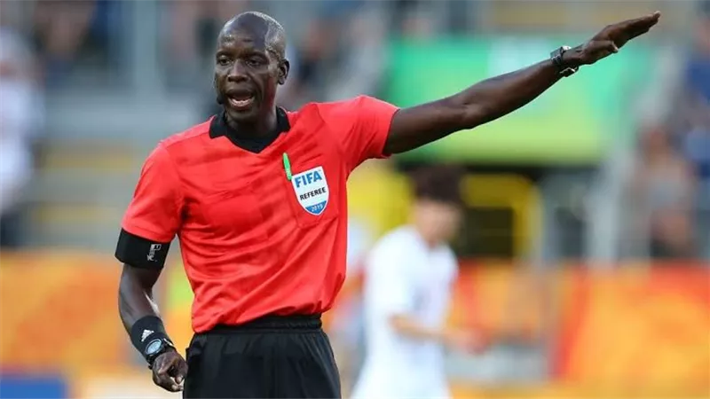 الاتحاد الأفريقي يعلن طاقم تحكيم مباراة مصر و زيمبابوي في أمم أفريقيا 