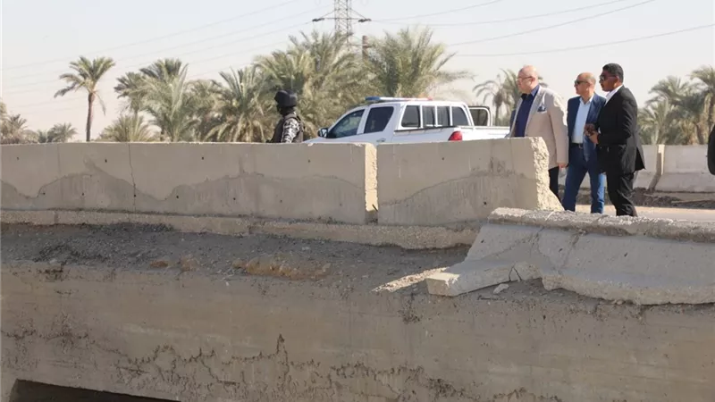 عقب تفقده مخر سنور.. تكليفات هامة من محافظ بنى سويف لمسوؤلى الري بالمحافظة