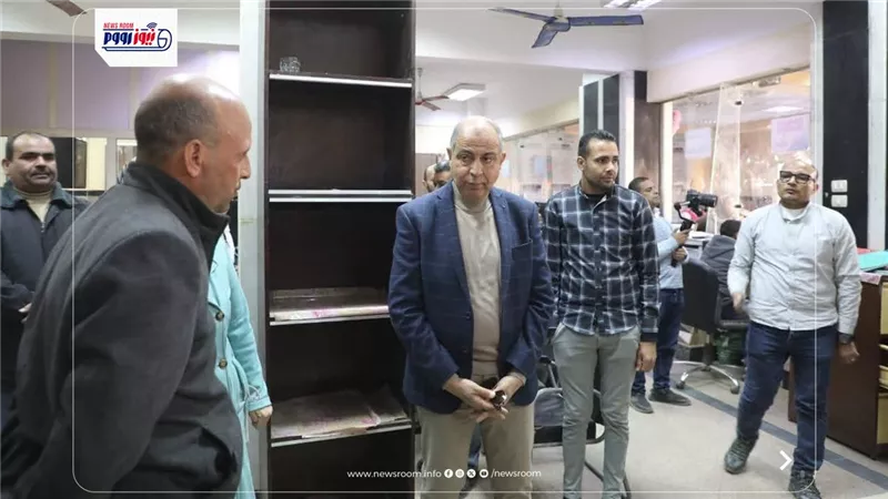 مش مبسوط.. محافظ المنيا يوجه بتطوير وتوسيع المركز التكنولوجي بملوي 