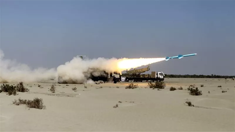 بسبب مناورات صاروخية .. إسرائيل تحذر من تهديد إيراني جديد