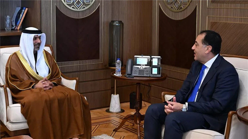 رئيس الوزراء يستقبل سفير دولة الإمارات العربية المتحدة لدى مصر