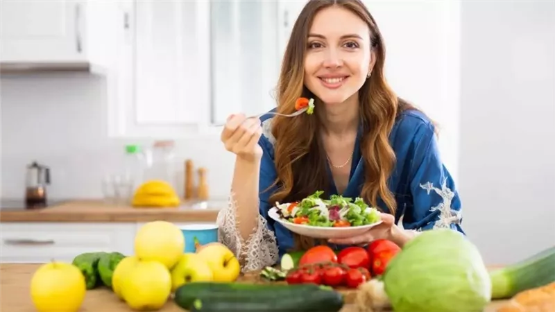 ماذا يأكل مريض الذئبة؟ نظام غذائي يدعم المناعة ويخفف الأعراض 	
