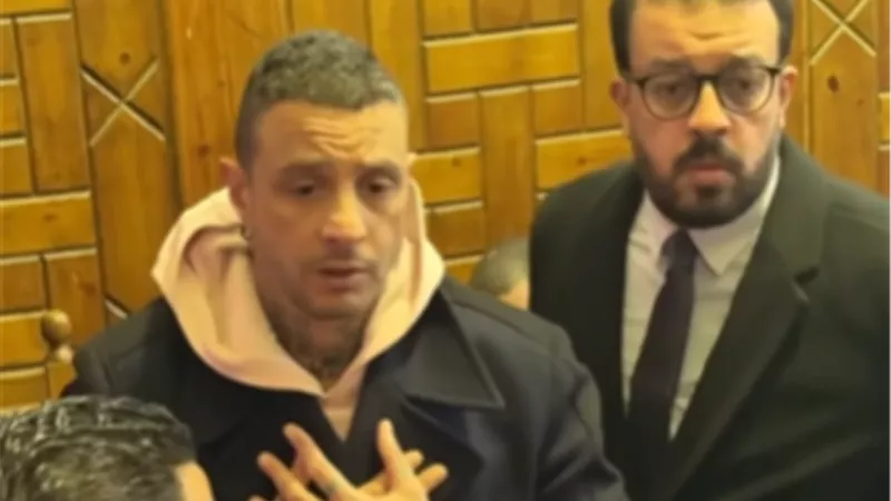 من فضلكم صوروا من برا.. طلب أحمد الفيشاوي من المصوريين والصحفيين 
