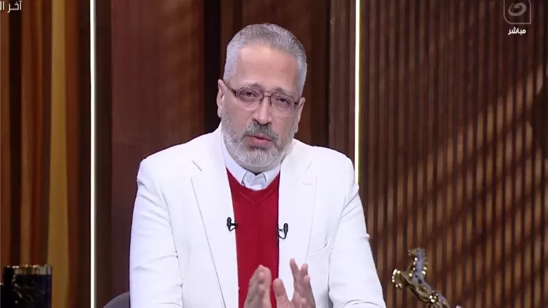 تامر أمين يحفز الجماهير قبل مواجهة مصر وزيمبابوي في افتتاح المجموعة