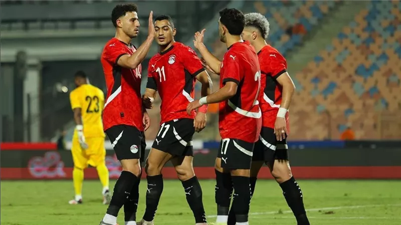 «ليه على حساب عاشور؟».. إبراهيم فايق ينتقد تغييرات حسام حسن أمام زيمبابوي