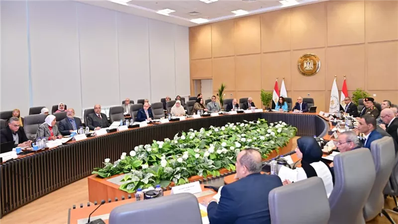 دعما للمستثمرين.. اجتماع لجنة تراخيص الشواطئ بحضور وزيري الري والتنمية المحلية