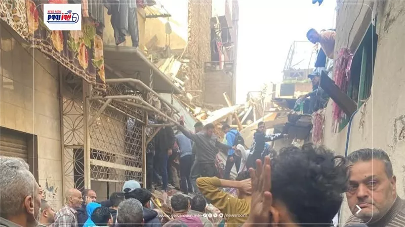 تفاصيل مأساة عقار إمبابة.. تواصل هاتفي حتى الخامسة مساءً ثم انقطاع الإشارة 