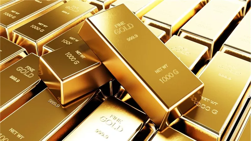 خبير مصرفي يتوقع ارتفاع سعر جرام الذهب لـ 10000 جنيه