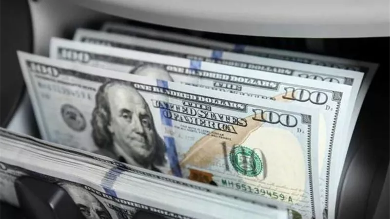 سعر الدولار اليوم مقابل الجنيه المصري.. مفاجأة جديدة بعد هبوط الأمس 