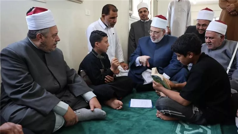 إدارة القرآن الكريم بالأزهر 2025: رحلة الأصالة والتجديد وإصدار أول مصحف مرتل 