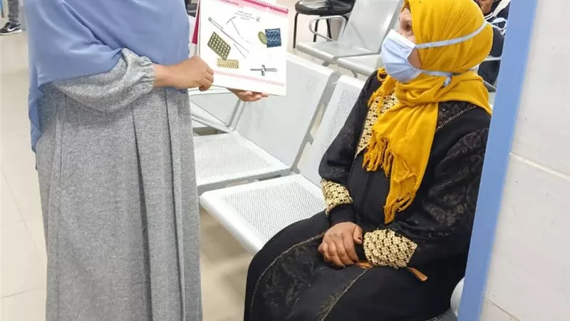الرائدات الريفيات يدعمن جهود التوعية بأهمية تنظيم الأسرة في السويس