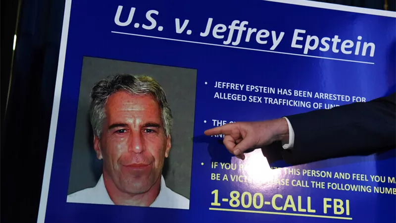 أحمد موسى: هناك صلات بين إبستين وأجهزة الاستخبارات الأمريكية والموساد 