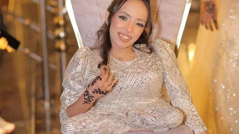 بنصف جسد وروح كبيرة.. فتاة السويس تحقق حلمها في الإعلام والتمثيل