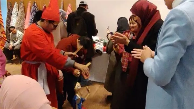 افتتاح معرض 