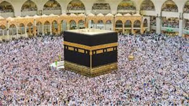 «الدرجة القصوى».. السياحة تستعد لموسم عمرة رمضان 2026 