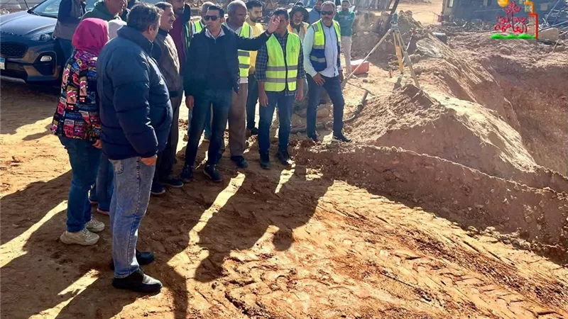  وزير الإسكان يوجه بالمتابعة الدقيقة لمعدلات الإنجاز بالمشروعات القومية