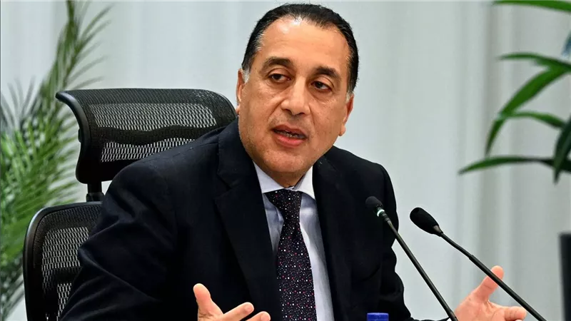 مدبولي يهنىء الرئيس السيسي  والشعب المصري بمناسبة العام الميلادي الجديد