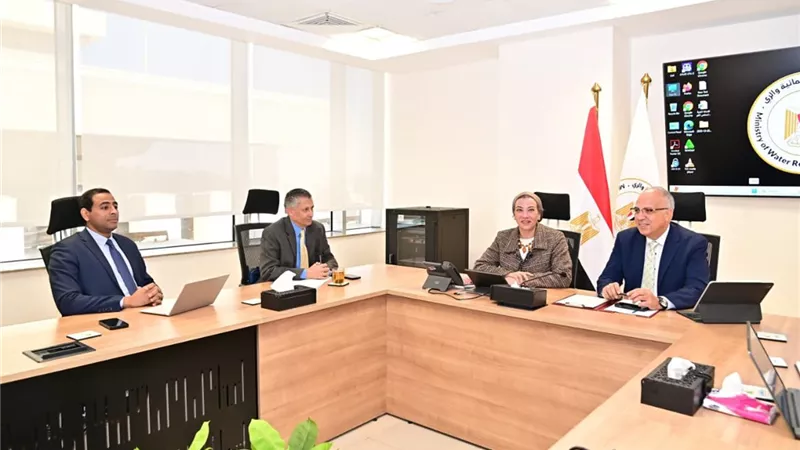 سويلم: الدولة المصرية تنفذ مشروعات وسياسات تعزز من مواجهة تحدي تغير المناخ 