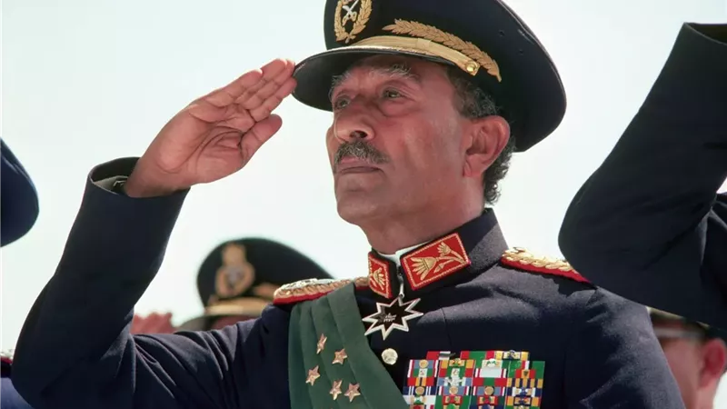 في ذكرى ميلاده.. رحلة «السادات» من ميت أبو الكوم إلى نصر أكتوبر