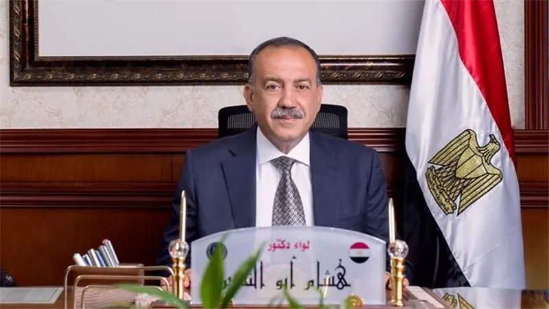 محافظ أسيوط: فوز 15 طالبًا وطالبة من مدارس المحافظة في مسابقة «لمحات من الهند»