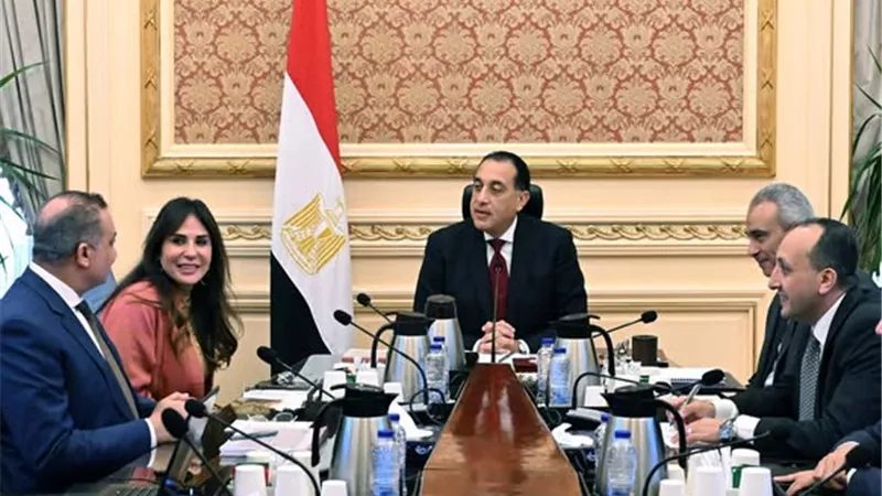 رئيس الوزراء يُتابع الموقف التنفيذي لمشروعات صندوق التنمية الحضرية