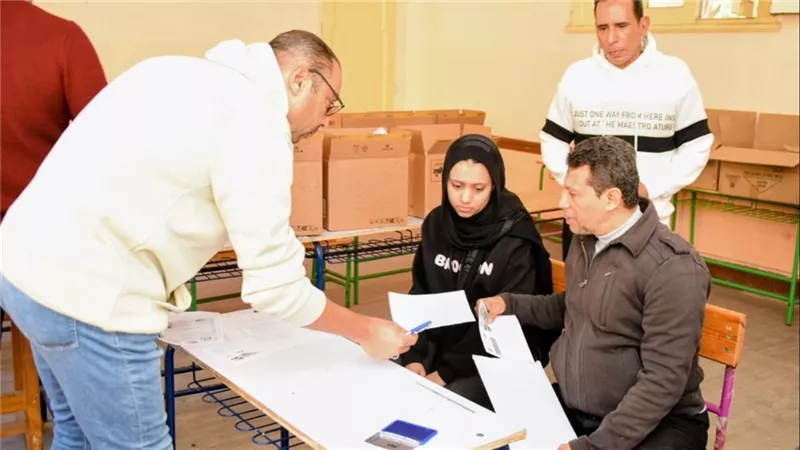 بدء إجراءات المقابلات لاختيار رؤساء الجان والمراقبين لامتحانات الثانوية