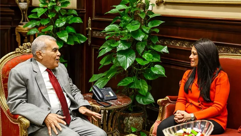وزيرة التخطيط والتنمية الاقتصادية والتعاون الدولي تلتقي رئيس مجلس الشيوخ