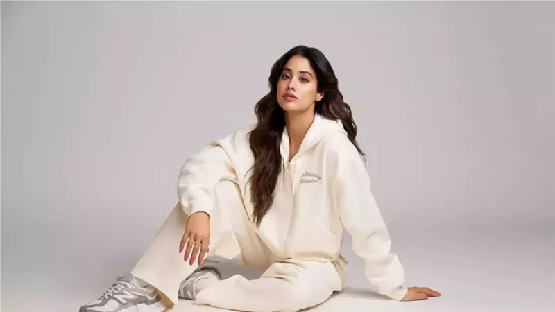 اختيار جانفي كابور سفيرة جديدة لعلامة New Balance الأمريكية 