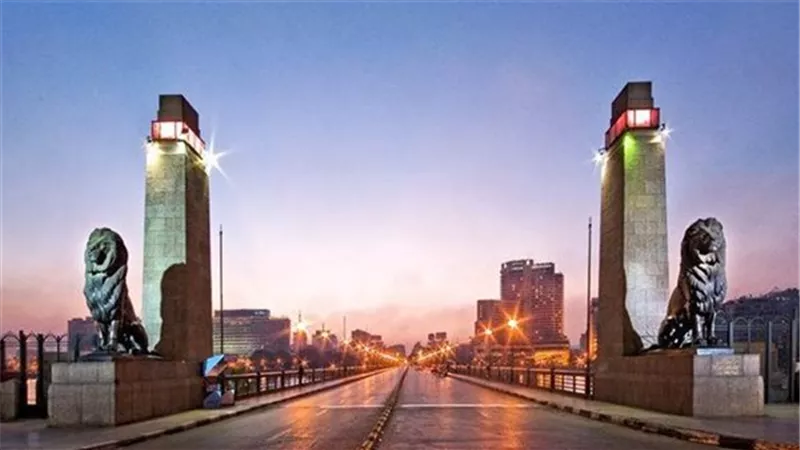 تحويلات مرورية وغلق جزئي بكوبري قصر النيل تزامنا مع أعمال الصيانة