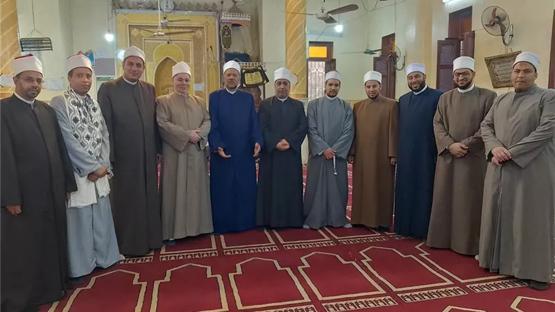 انطلاق القافلة الدعوية المشتركة بالأوقاف والأزهر بالقوصية غرب