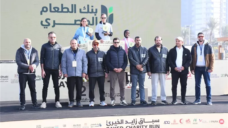 وزير الشباب والرياضة يطلق إشارة البدء للنسخة العاشرة من ماراثون زايد الخيري