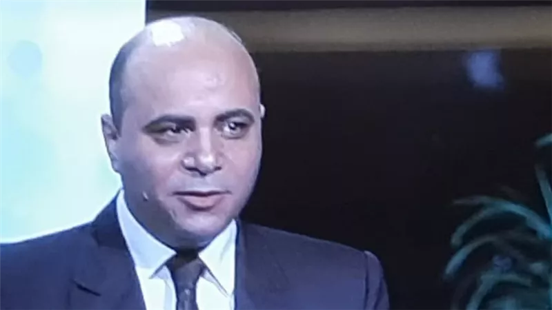سامح عسكر يكشف أسرار خوارزميات السوشيال ميديا : «المغرور مش هيتشاف»