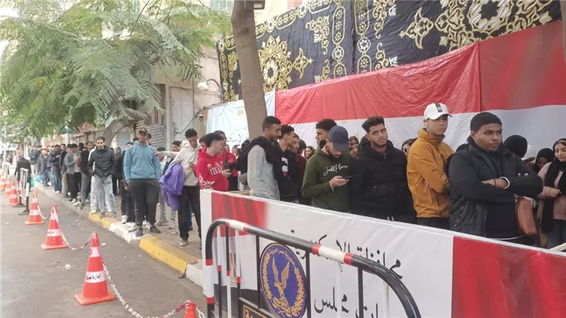 بدء توافد الناخبين على لجان الإعادة بدائرة الرمل شرق الإسكندرية
