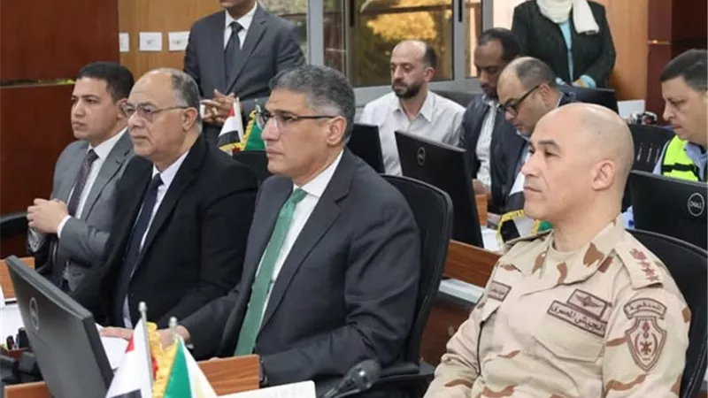 محافظ الجيزة يتابع فتح لجان جولة الإعادة لانتخابات مجلس النواب 