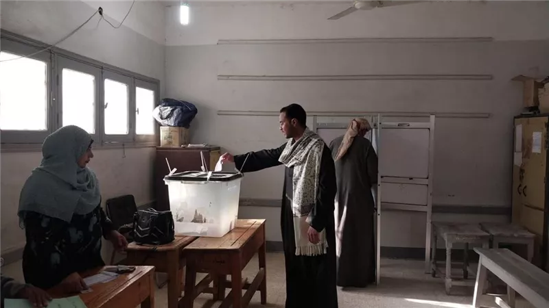 التنسيقية: توافد الناخبين فى لجان الاقتراع بدار السلام بمحافظة سوهاج 