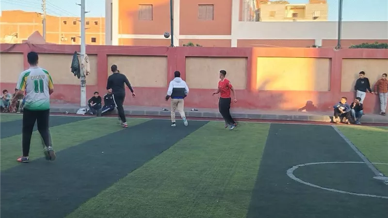مركز شباب العباسية ينظم مسابقة كرة قدم لتعزيز روح التعاون والالتزام الرياضي