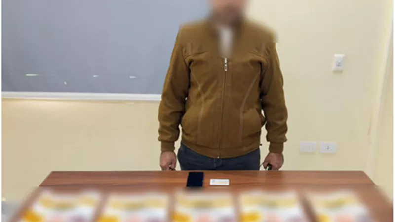 ضبط شخص لتوزيع دعاية انتخابية غير مشروعة بدائرة دمنهور